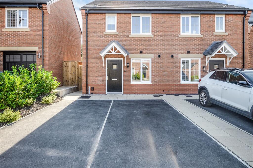 Main image of property: 3 bedroom Semi Detached House in Stratford Drive, Prescot