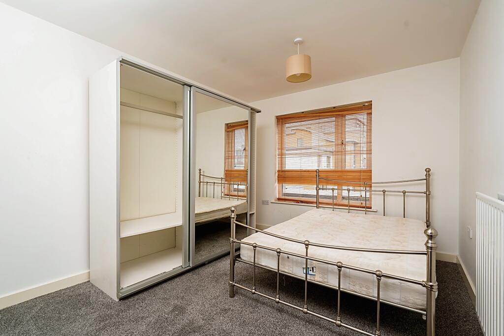 Apartment in London - View 5