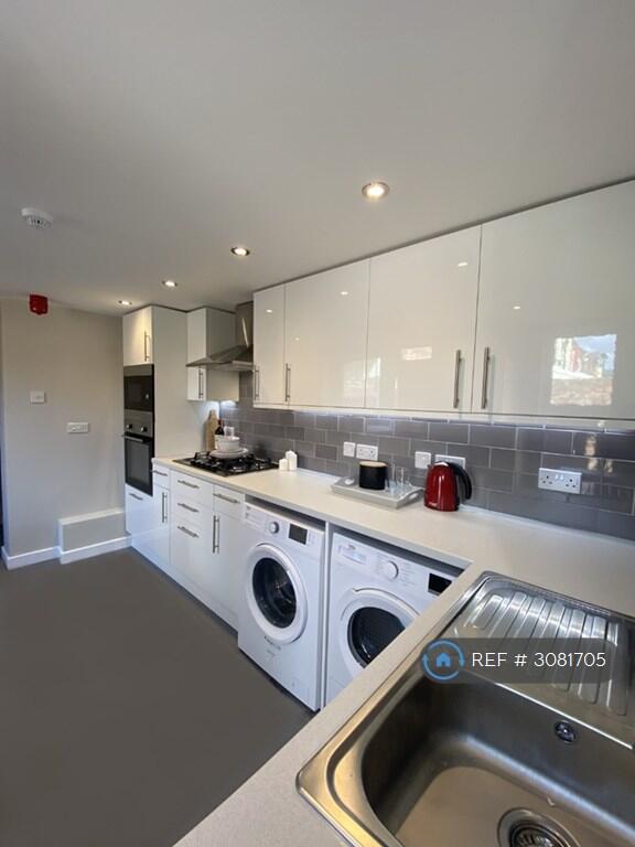 House in Liverpool, Wavertree - View 3