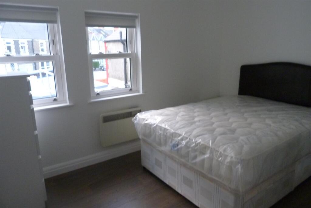 Apartment in Cardiff - View 5