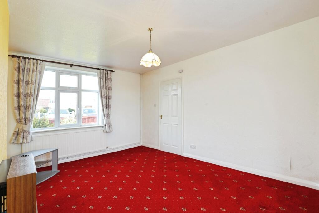 Meadow Grove, Winsford, Cheshire, CW7 photo 4