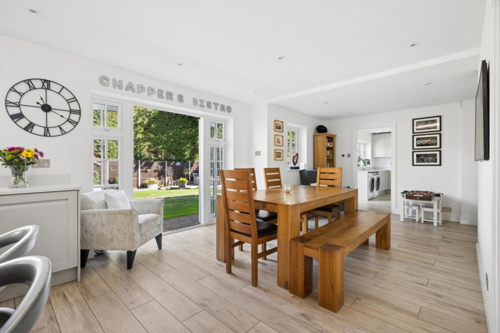 House in Slough - View 4
