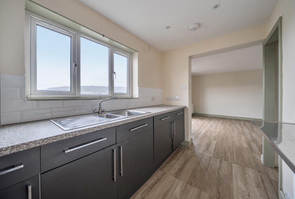 Apartment in Bath, Walcot - More