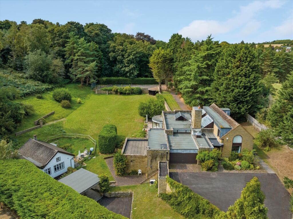 Old Portsmouth Road, Artington, Guildford, GU3 photo 2