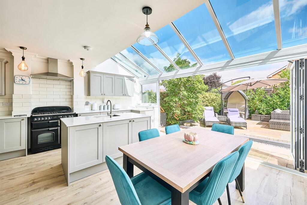House in Stoke-on-Trent, Baddeley Green - More