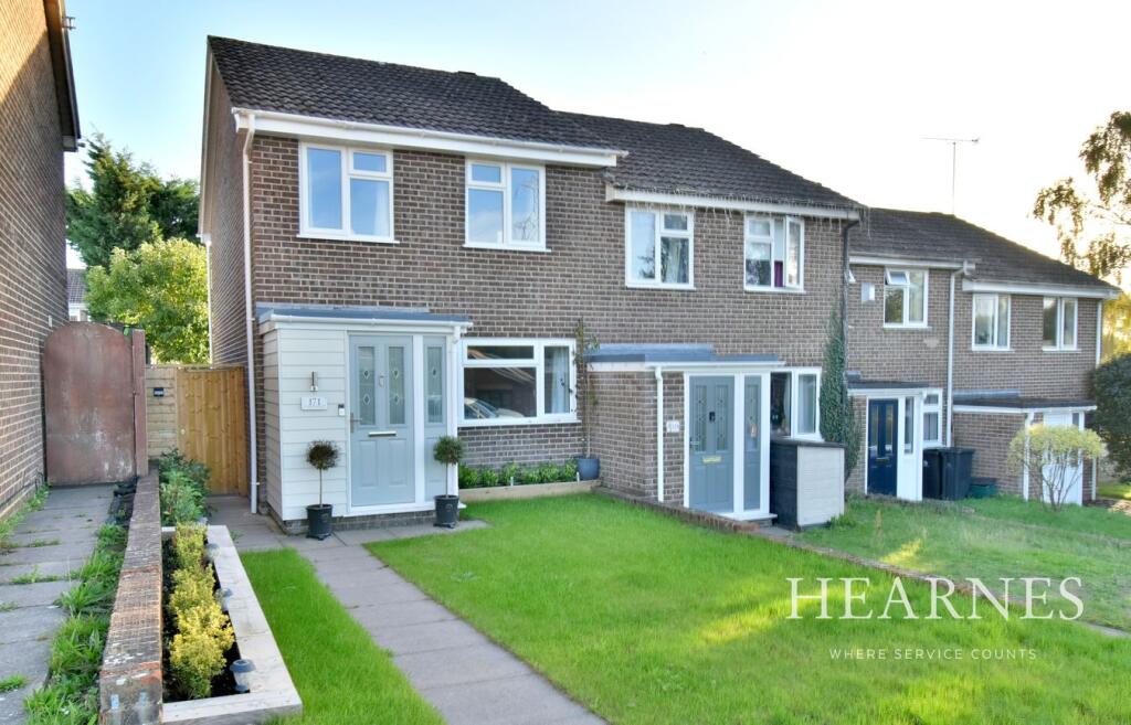 3-bed terraced on Leeson Drive, Ferndown, BH22, £350,000
