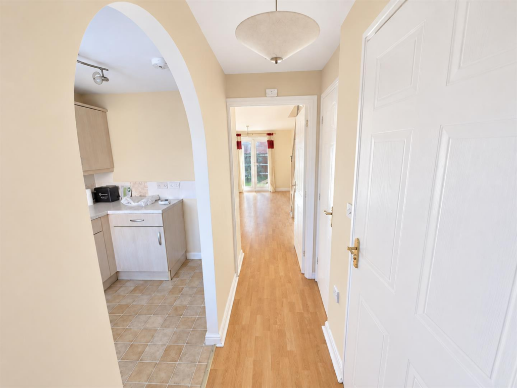House in Taunton - View 4