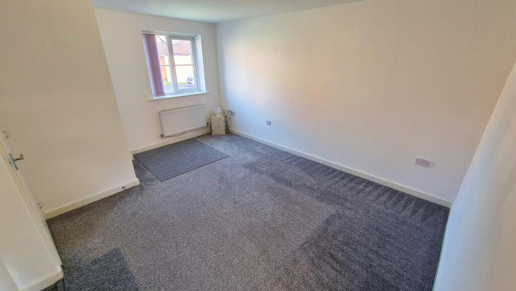 Sandpit Drive, Birstall, LE4 photo 2
