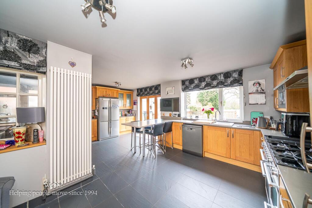 House in Lichfield, Mill Green, Shenstone - View 3