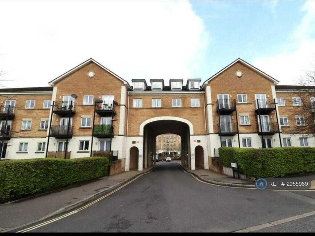 Main image of property: The Dell, Southampton, SO15