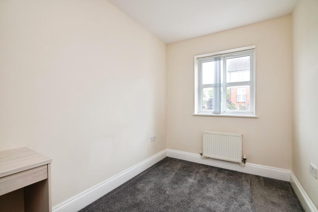 Heath Lane, West Bromwich, B71 photo 5