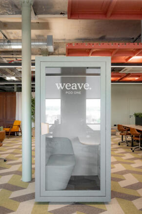 Private meeting pod