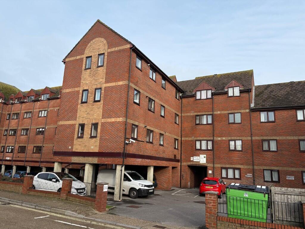 Main image of property: Wises Court, Mumby Road, Gosport, Hampshire, PO12