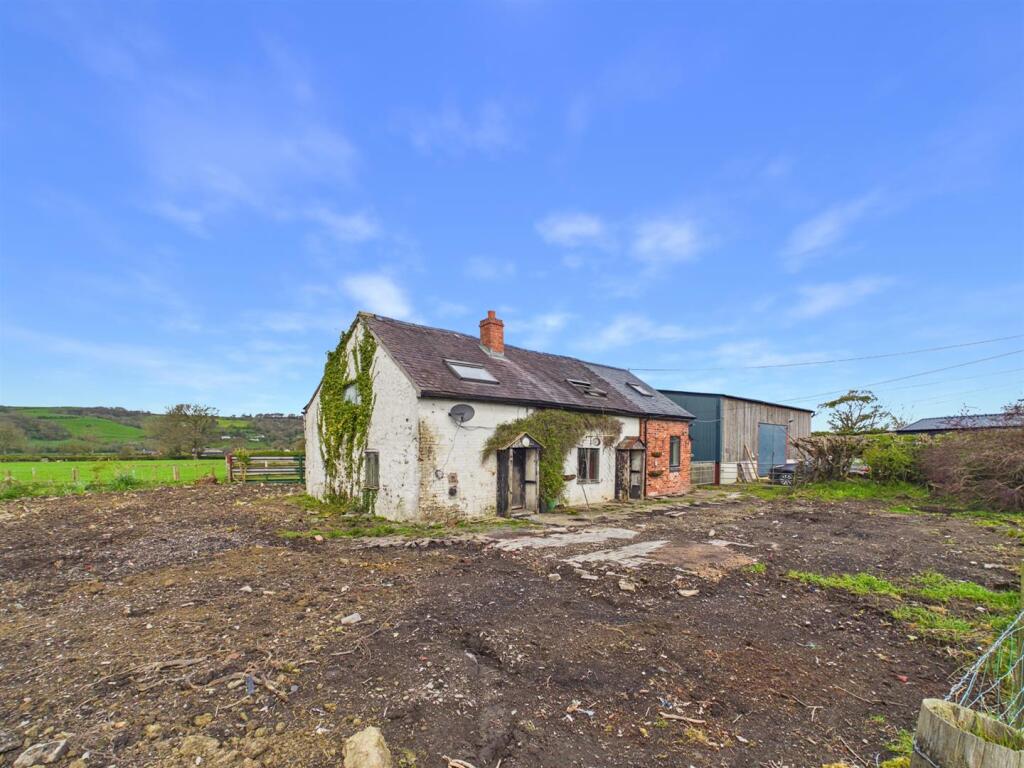 Main image of property: Trehelig, Welshpool