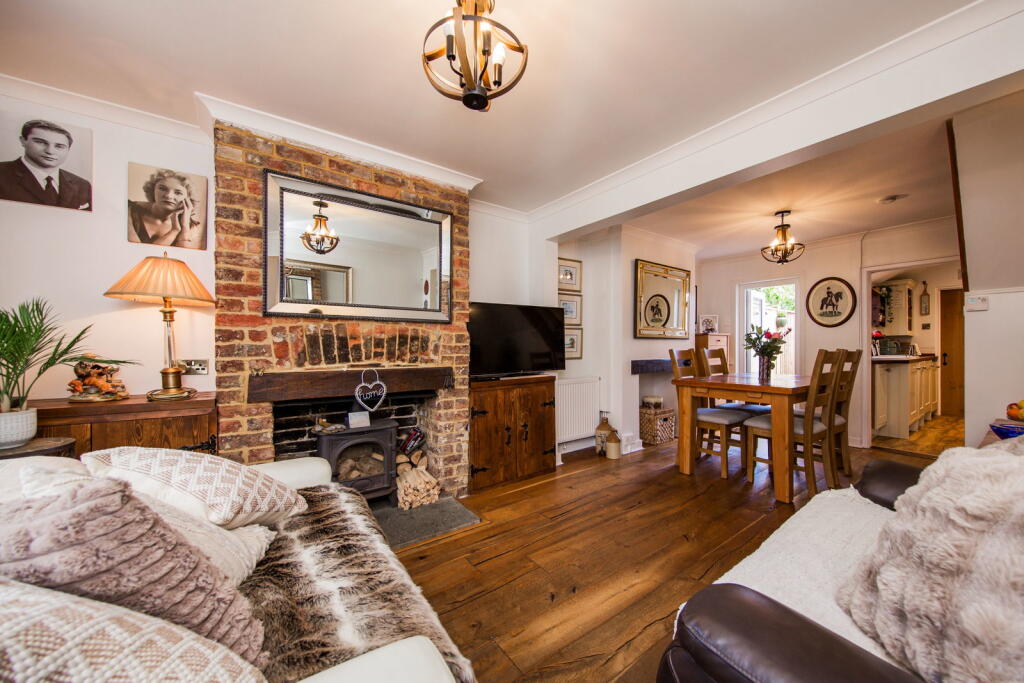 House in Tunbridge Wells, Southborough - View 2