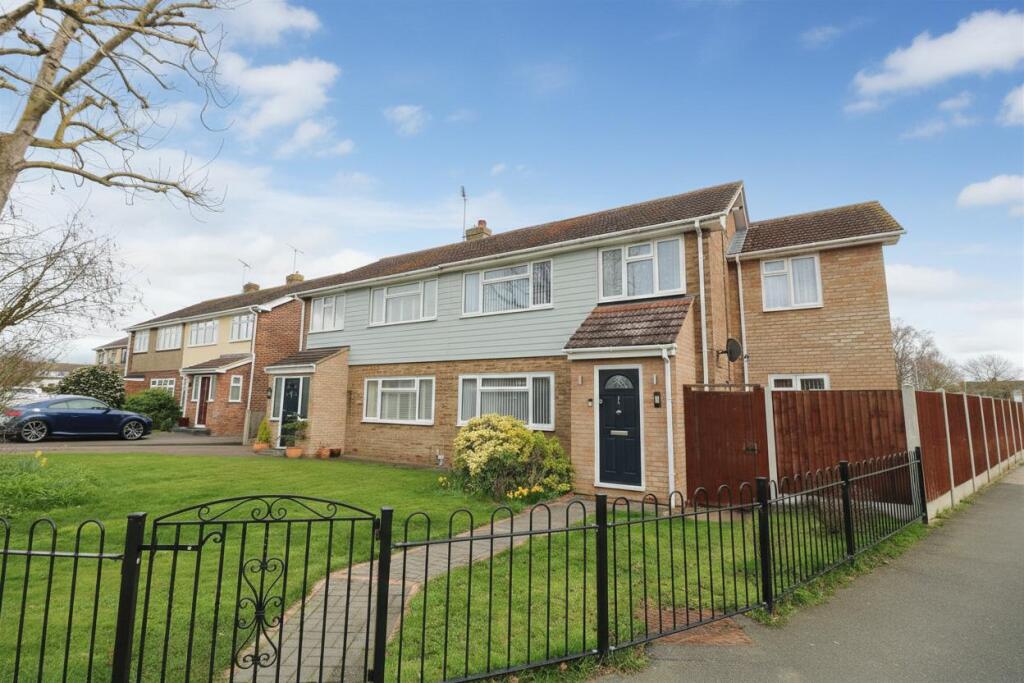 Main image of property: Fitzwalter Road, Boreham