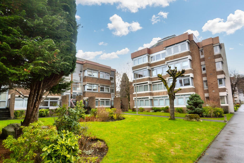 Main image of property: Flat 7, Moray Court, 13 Lethington Avenue, Shawlands, Glasgow, G41 3HA