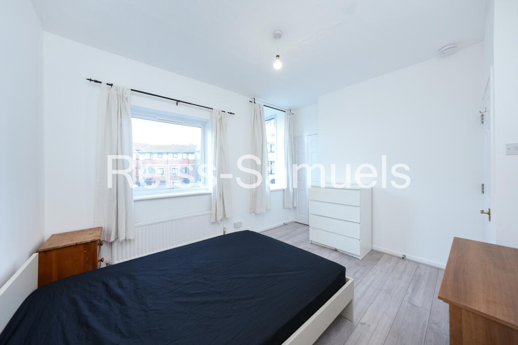 5 bedroom town house for rent