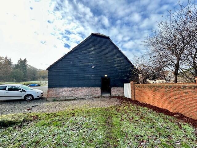 Main image of property: Unit 4 The Long Barn, Manor Farm, Newbury Hill, Hampstead Norreys, Thatcham, Berkshire, RG18 0TR