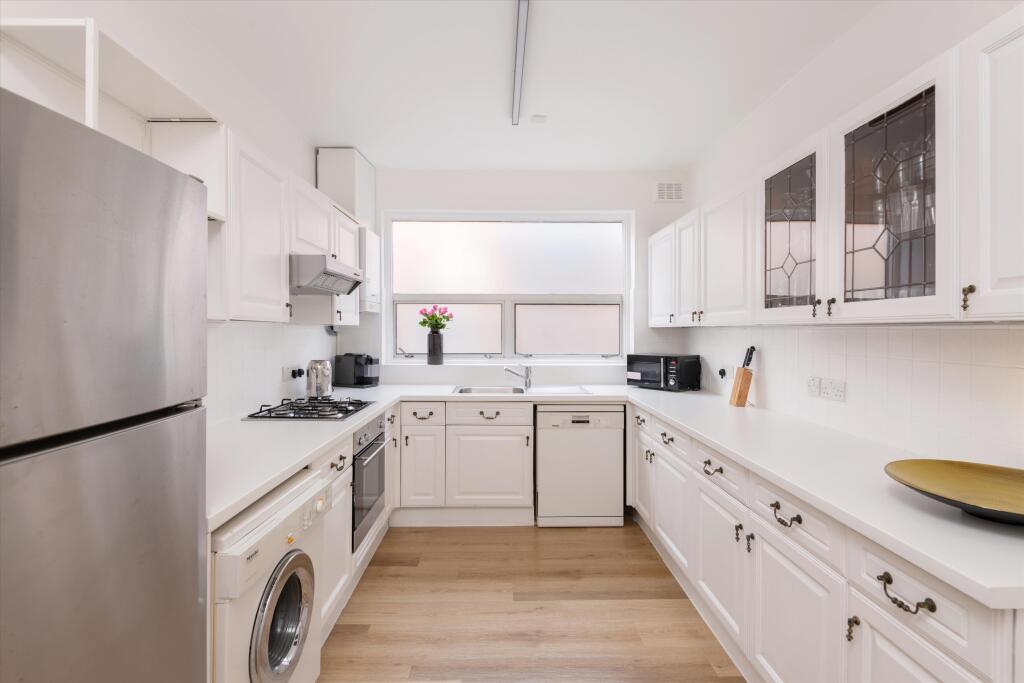 Apartment in London - View 4