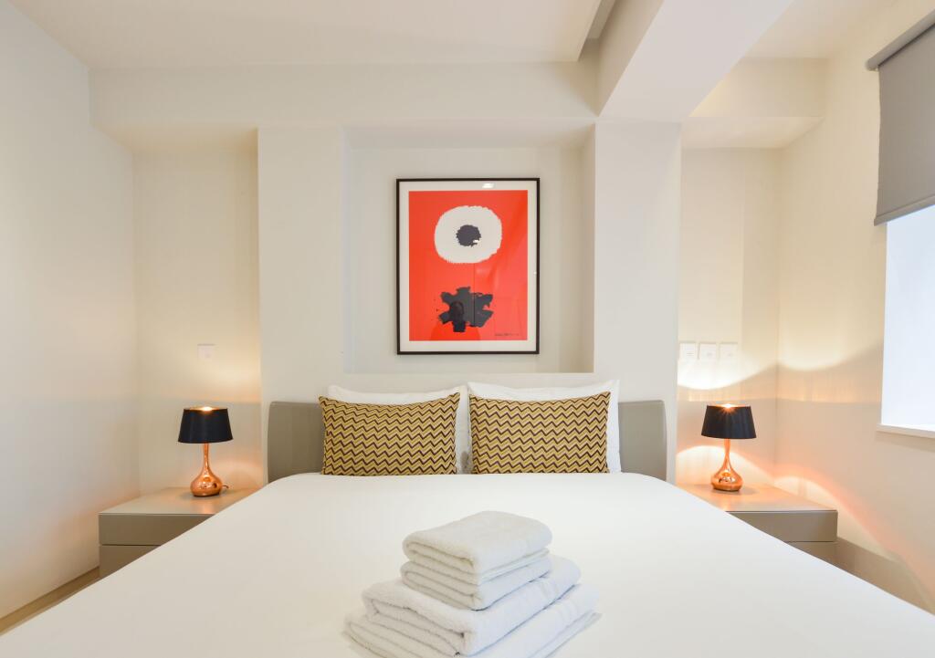 Apartment in London, Soho - View 4