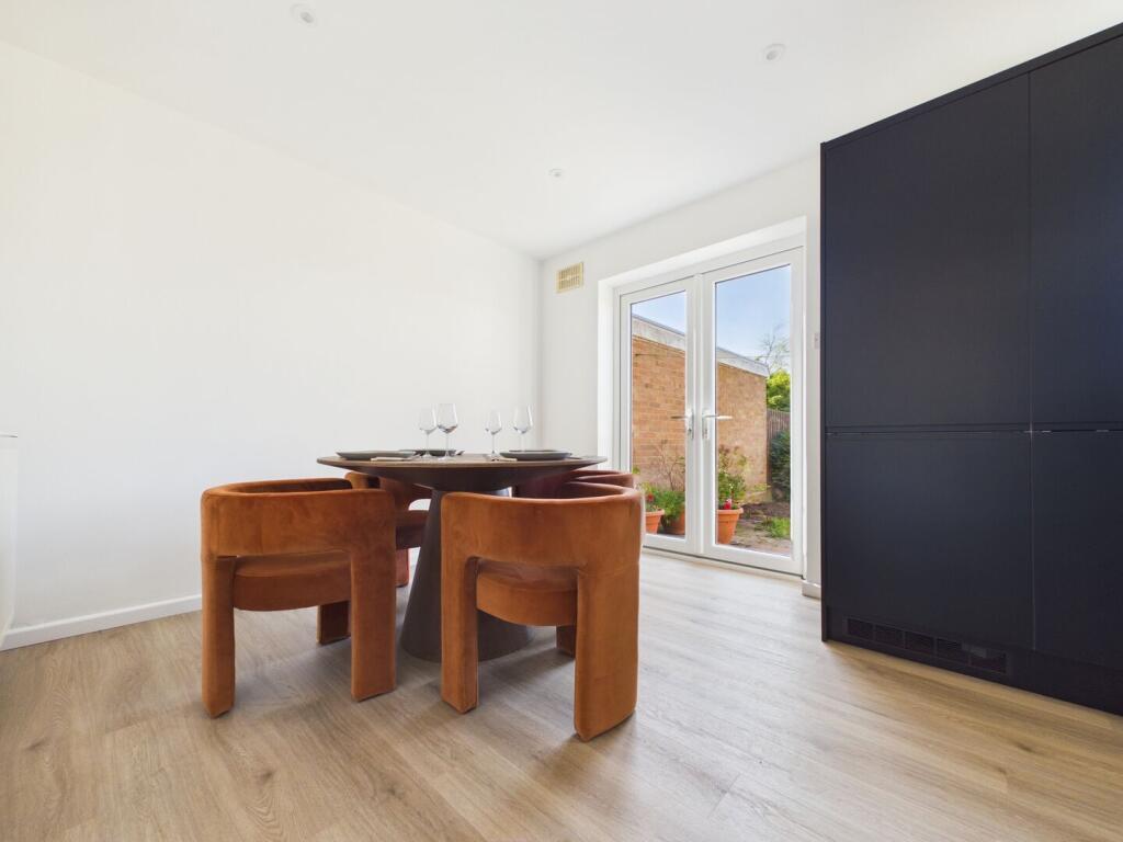 House in Newport - View 3