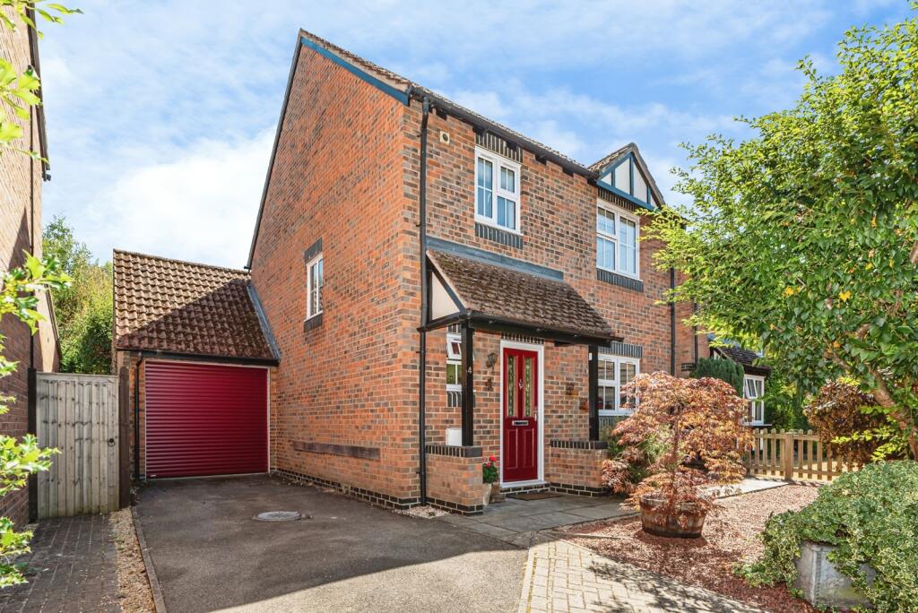 Main image of property: Reubens Crescent, Tadley, Hampshire, RG26