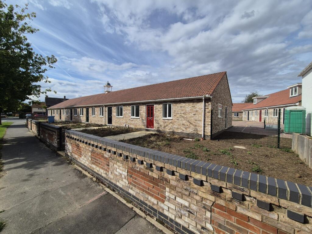 House in Hull - View 5