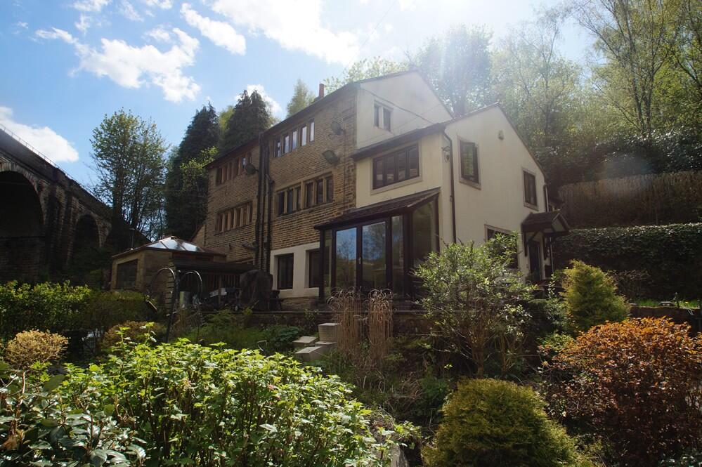 Main image of property: 1 Mytholme, High Street, Uppermill