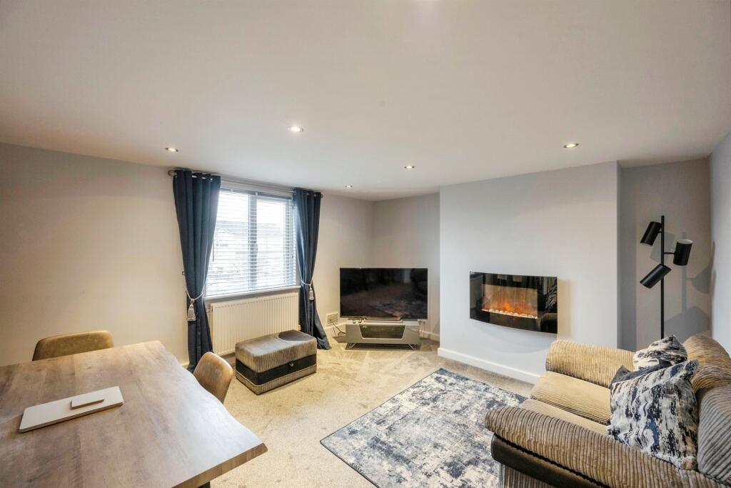Apartment in Doncaster, Rossington - View 2