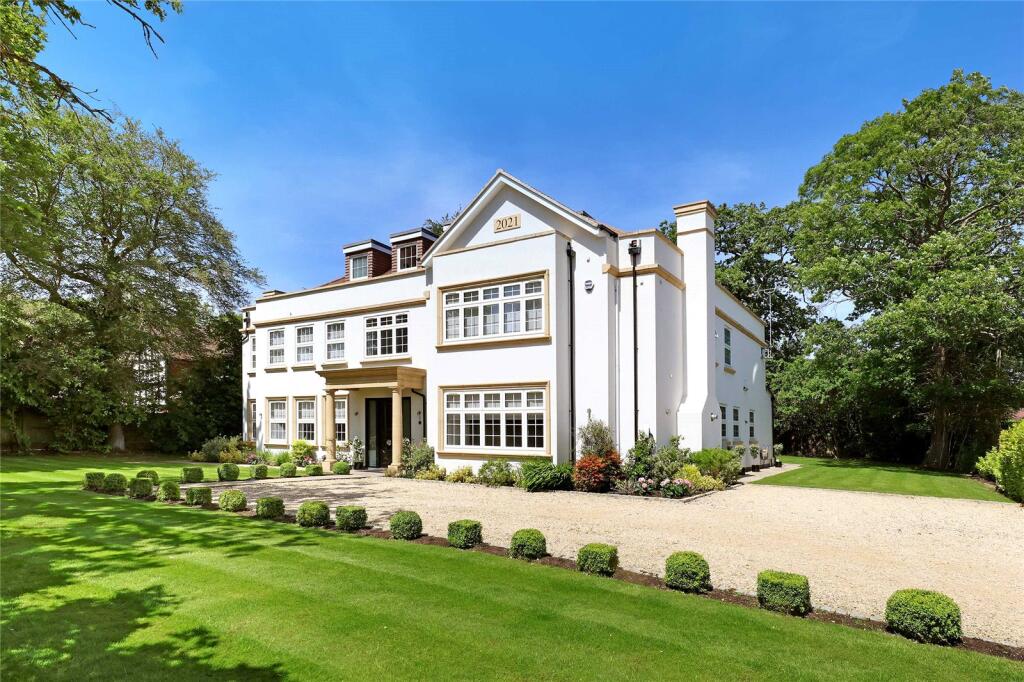 Main image of property: Beeches Drive, Farnham Common, Slough, Buckinghamshire, SL2