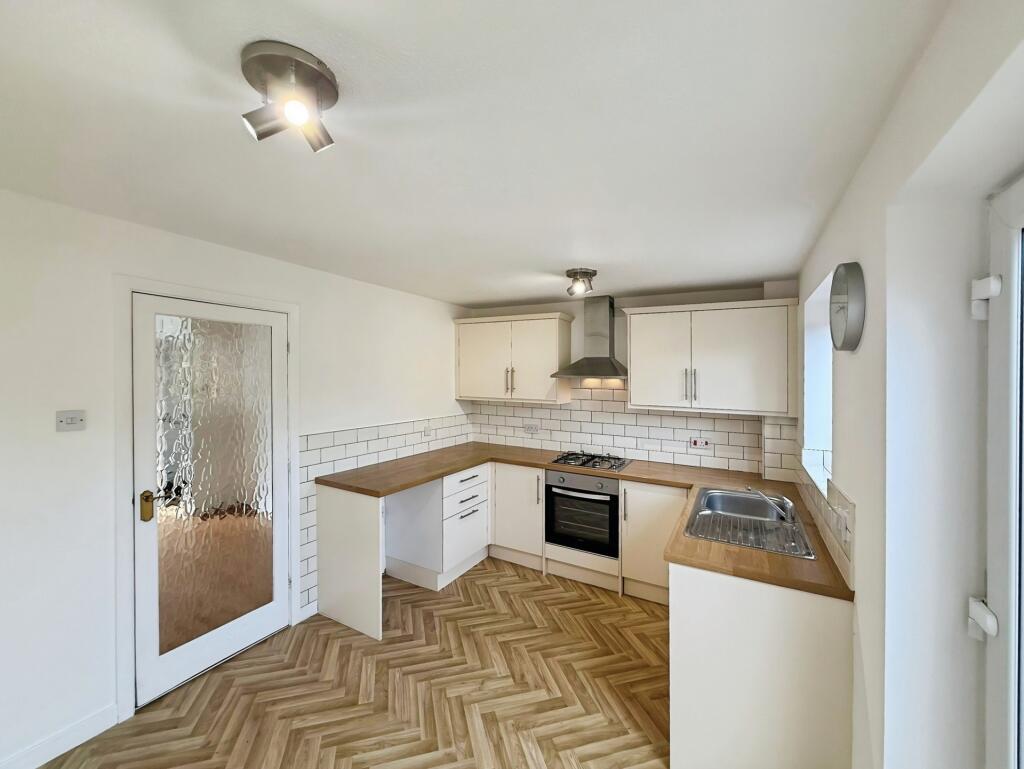 House in Worcester, Warndon - View 3