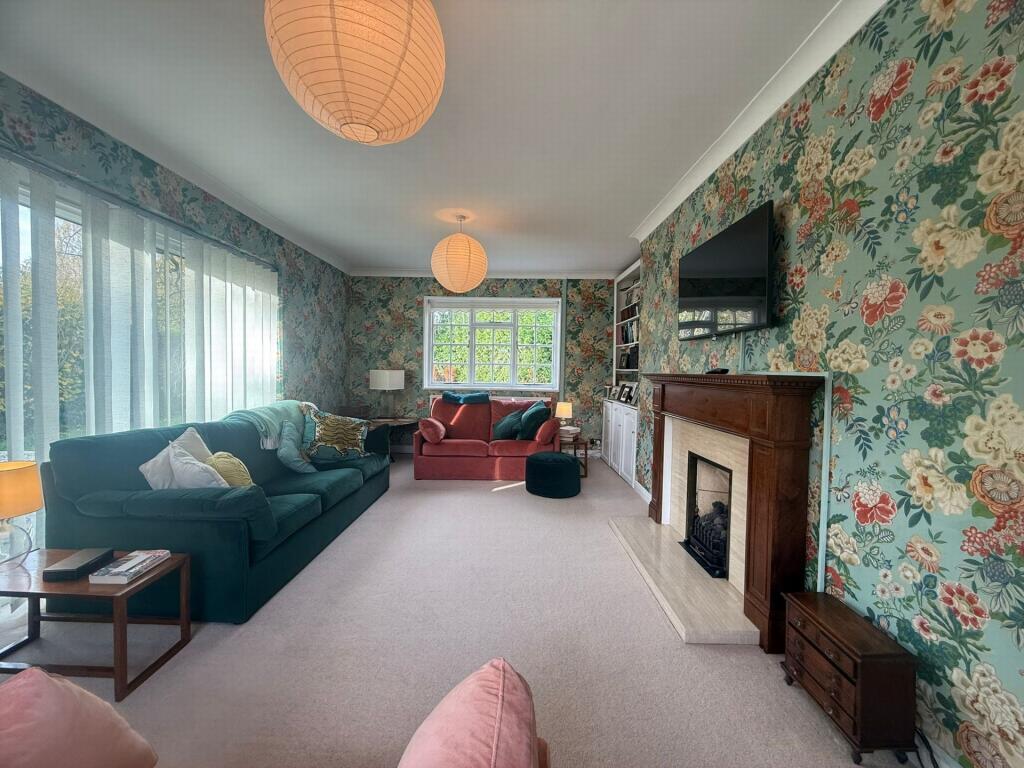 Highfield Close, Monmouth, NP25 photo 2