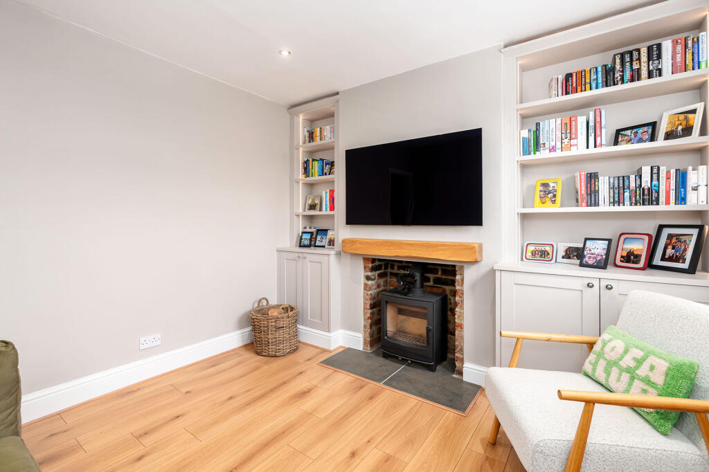 House in Hull - View 5