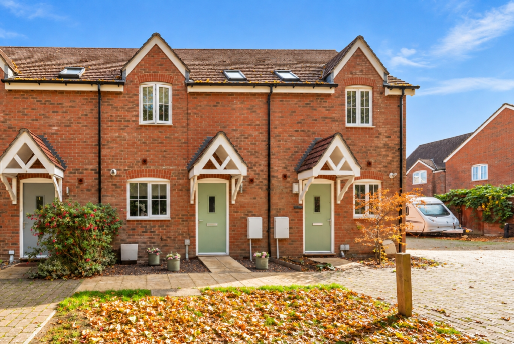 2-bed terraced on Fox Lane, Wantage , £325,000