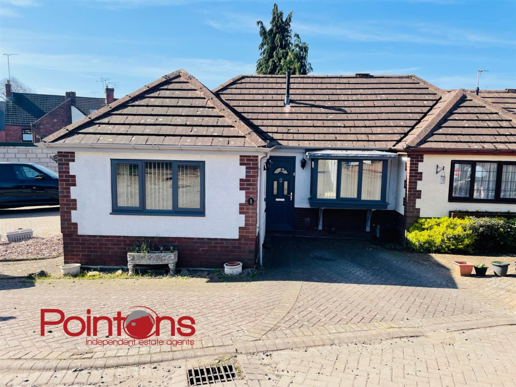 2-bed house on Moorbrooke, Hartshill, Nuneaton, £180,000