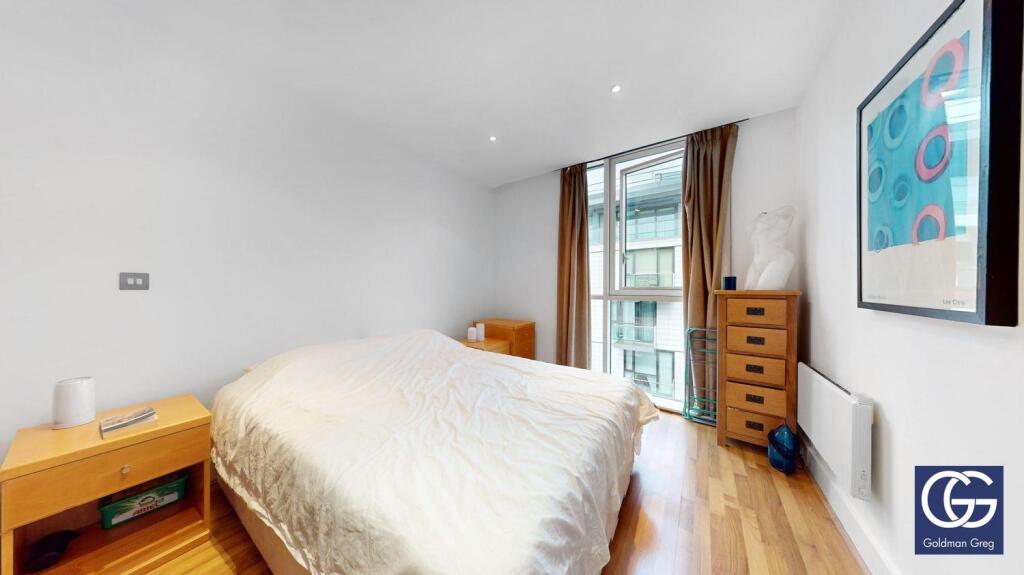 Apartment in London - More