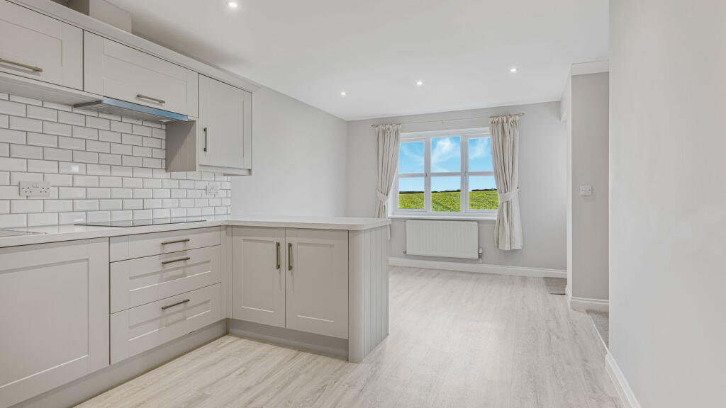 Apartment in Sutton Coldfield - View 2