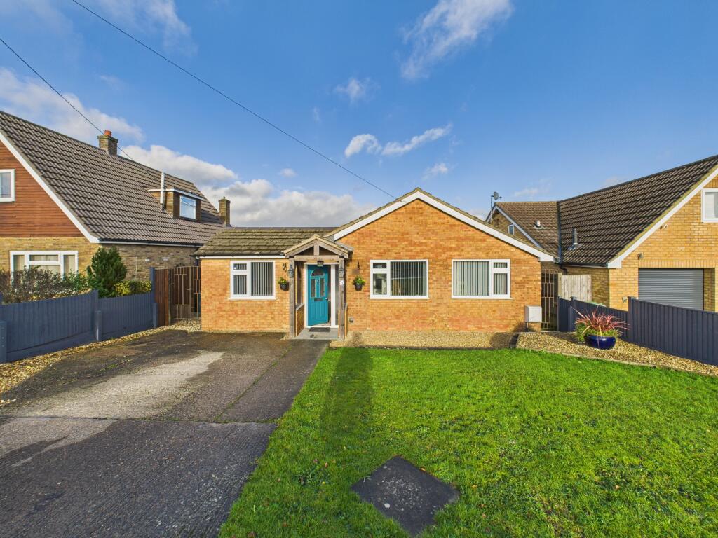 Main image of property: Hogg Lane, Holmer Green, High Wycombe, Buckinghamshire, HP15 6PZ