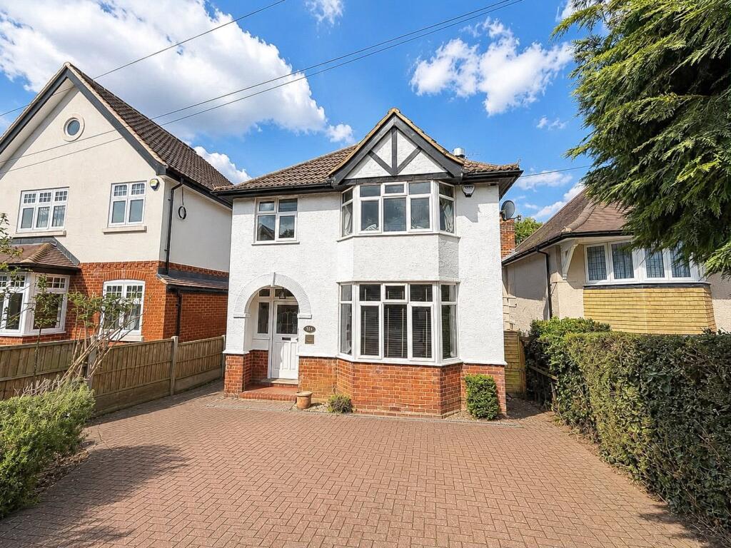 Main image of property: The Crosspath, Radlett, Hertfordshire, WD7