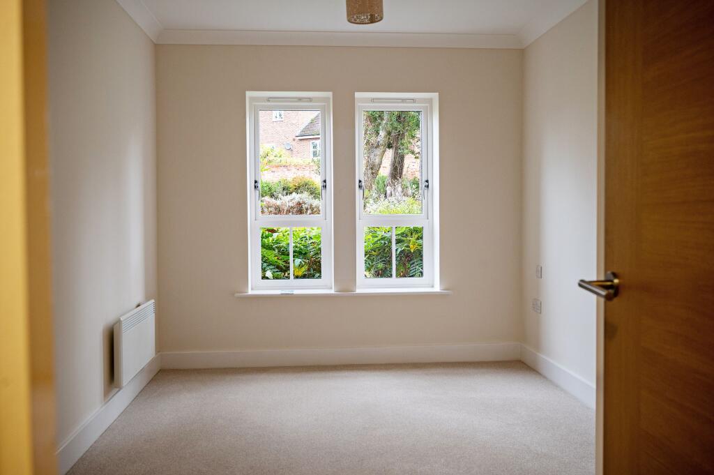 Apt 40, Boughton Hall Filkins Lane, Chester - CH3 5BG photo 4
