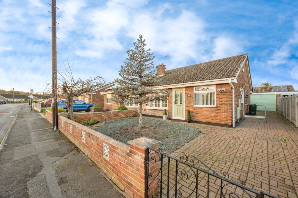 3-bed bungalow on Parkway, Armthorpe, Doncaster, £200,000