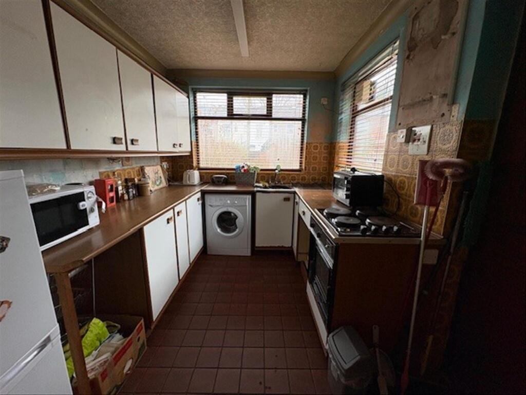 Clayton Avenue, Bolton photo 3