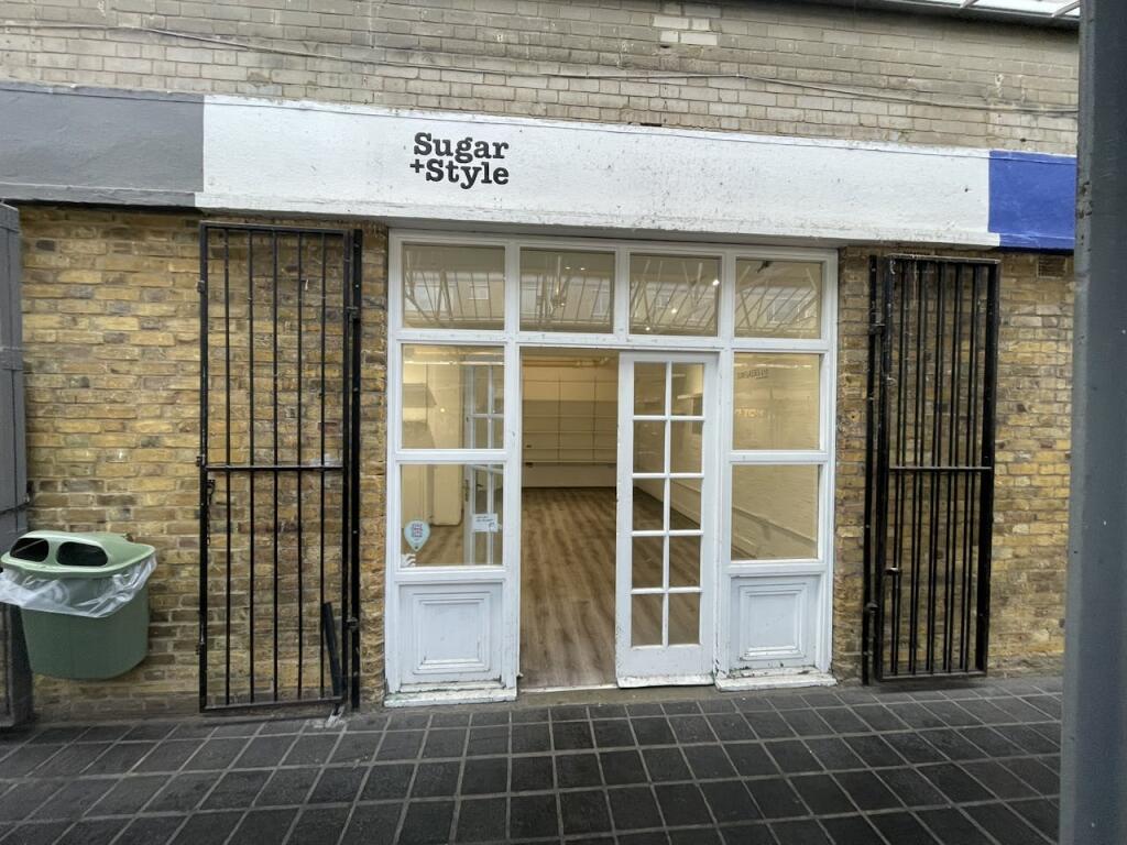 Main image of property: 3a Greenwich Market, London, SE10 9HZ