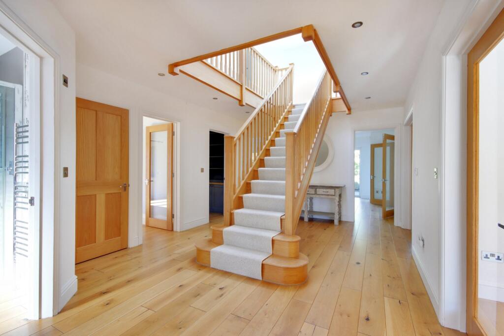 House in Tonbridge - View 2