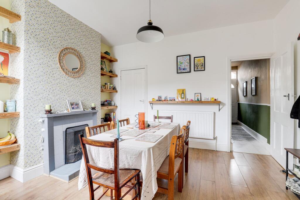 3 bedroom terraced house for sale in Woolmer Road, Nottingham, NG2 - View 6