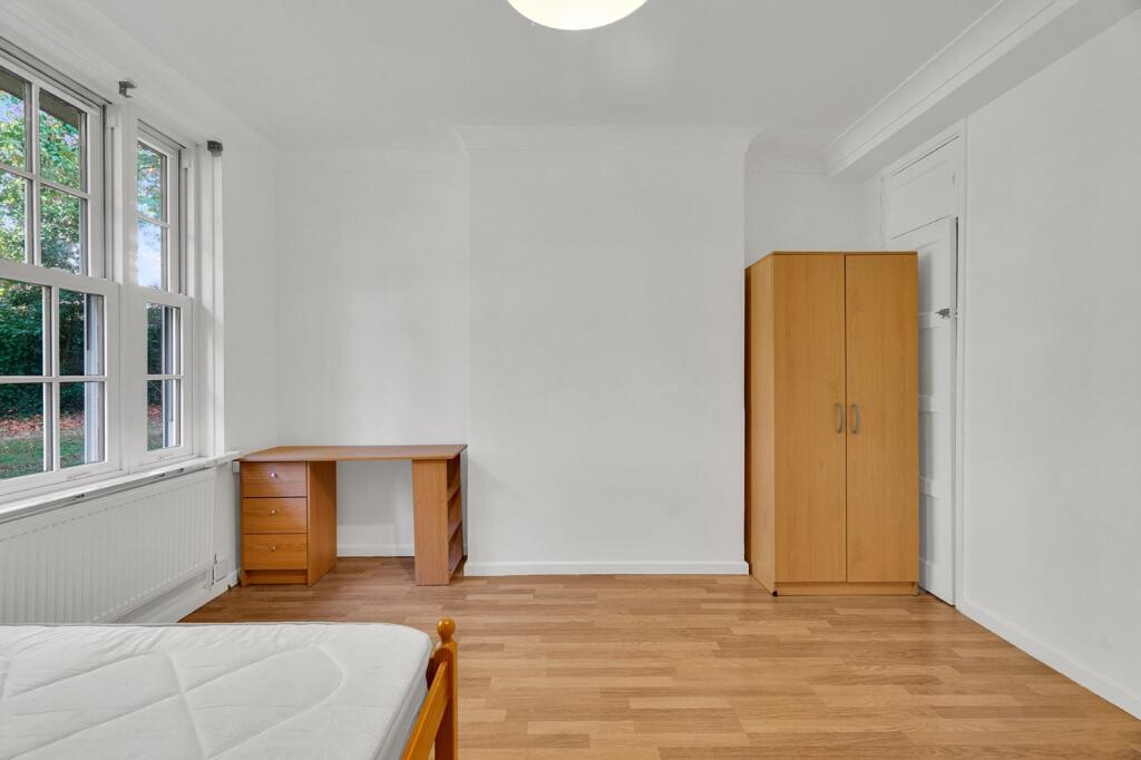 Apartment in London - View 4