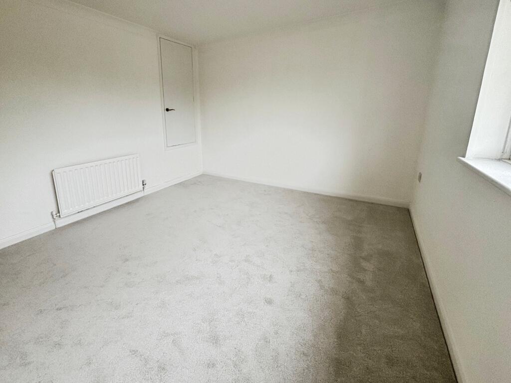 House in Southampton, Chartwell Green, West End - More