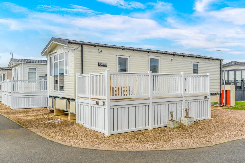 Main image of property: Avon Park, Warwick Road, CV37