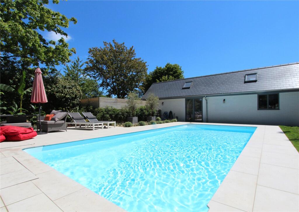 House in Portsmouth - View 4